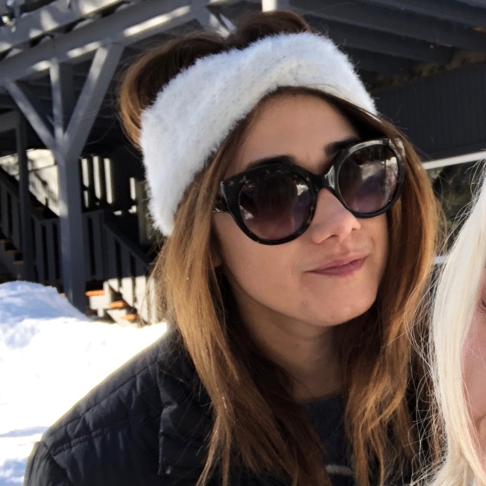 Meet your Posher, Narine